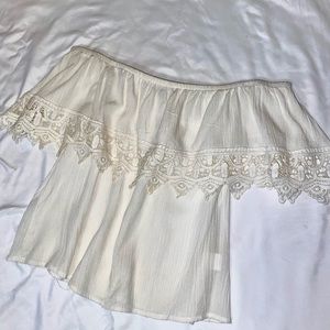 Off-the-shoulder top